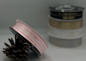 شريط وردي طباعة Love you